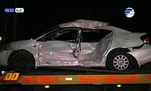 Violento accidente de camión sojero en Acceso Sur | Telefuturo