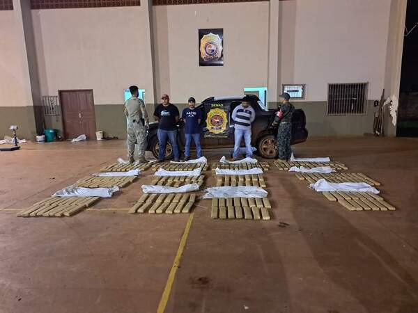 Dos paraguayos y un brasileño fueron detenidos con más de 200 kilos de marihuana.