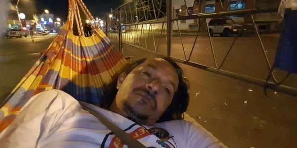 Feministas exigen que se rechace pedido de permiso de Mbururú para asistir a su proclamación