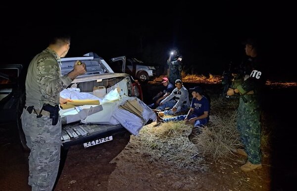 Senad intercepta a tres traficantes con más de 200 kg de marihuana en Amambay