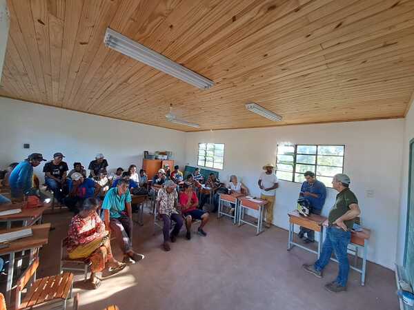 ABE Chaco: Presentación de técnico local y entrega de insumos a los pobladores de Pozo Hondo y Jasyendy