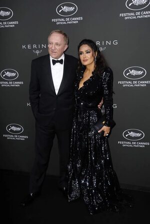Salma Hayek celebró la vida de su esposo: “Eres mi sol, mi calor, mi luz” - Gente - ABC Color