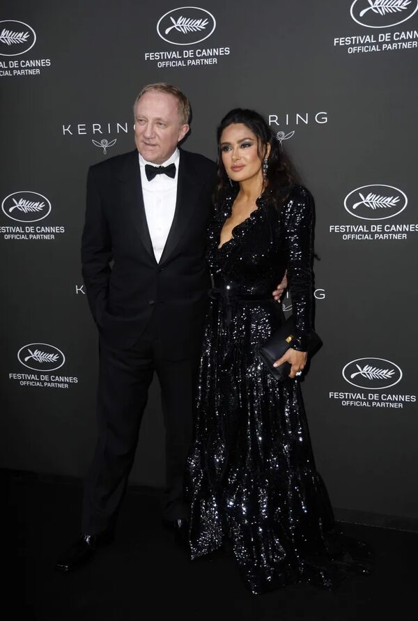 Salma Hayek celebró la vida de su esposo: “Eres mi sol, mi calor, mi luz” - Gente - ABC Color