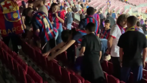 Versus / ¡Increíble! Aficionados del Barcelona desvalijaron el "Camp Nou"