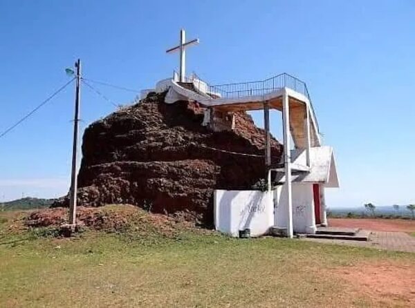 Vecinos de Paraguarí están enfrentados por el “cierre” del cerro Perõ, debido a la polución sonora - Nacionales - ABC Color