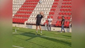 [VIDEO] ¿Lo tenias? El presi de Olimpia ¡la rompe en el pikivóley!