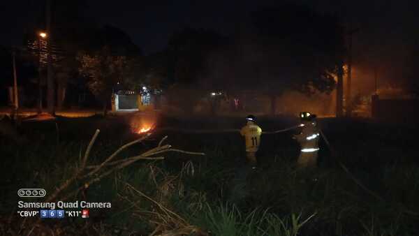 Bomberos acudieron a 20 servicios en las primeras 4 horas de la Navidad | 1000 Noticias