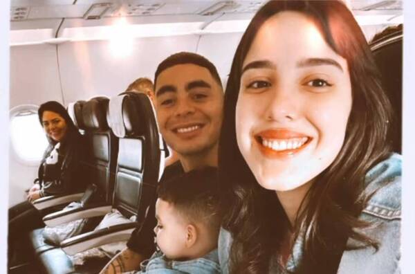 ¡Mañami cómo Miguel Almirón se olvida de la pelota en sus vacaciones!
