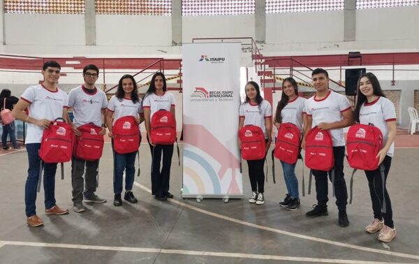 Más de 3.000 jóvenes quedaron habilitados para usufructuar Becas Itaipu 2023