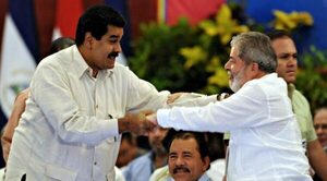 Lula recibe a Maduro con "bombos y platillos" en Brasilia