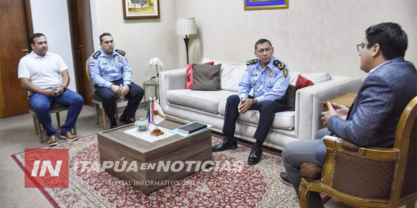 NUEVO DIRECTOR DE POLICÍA MANTUVO REUNIÓN CON EL GOBERNADOR DE ITAPÚA - Itapúa Noticias