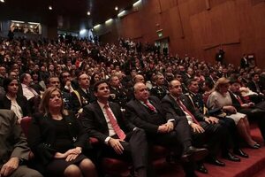 Con notorias ausencias, proclaman hoy a las autoridades del 2023-2028 - Política - ABC Color