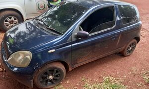 Abandonan en Km 9 Acaray automóvil robado en el barrio Fátima de C. del Este – Diario TNPRESS
