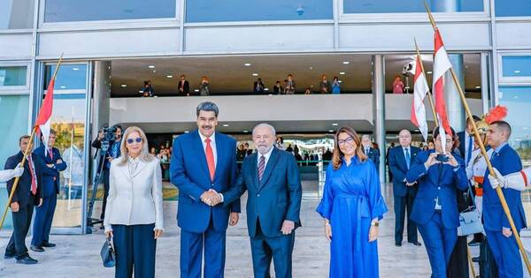 La Nación / Lula reúne a diez mandatarios suramericanos para “retiro” en Brasilia