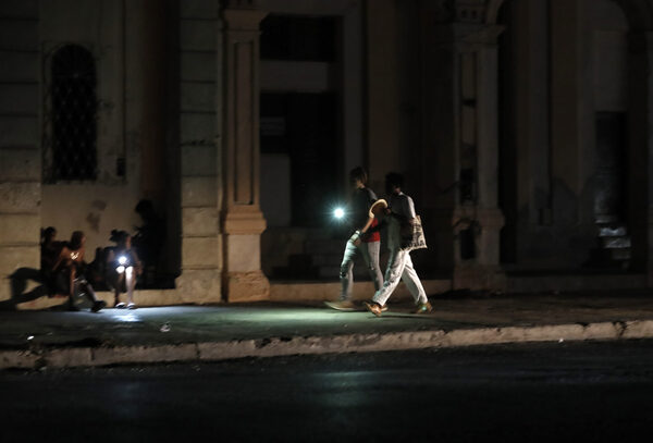 Los cortes en el servicio eléctrico afectarán cerca del 20 % de Cuba este martes - MarketData