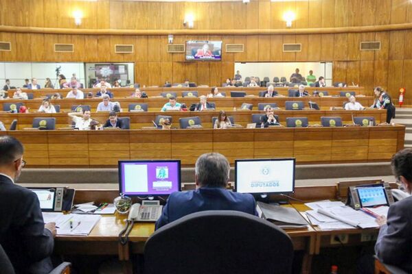 Diario HOY | Diputados tratarán horario de verano y declaración a favor de Napout