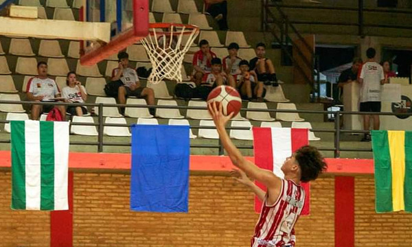 La albirrojita y un arranque que ilusiona en el Campeonato de Federaciones de Básquetbol - OviedoPress