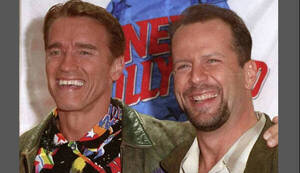 Schwarzenegger a Bruce Willys: "Los héroes de acción se recargan"