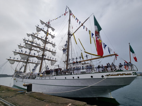 Llega a España el buque escuela mexicano Cuauhtémoc - MarketData