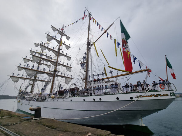 Llega a España el buque escuela mexicano Cuauhtémoc - MarketData