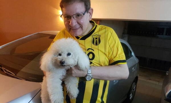 (VIDEO)Carlos Martini en medio de lágrimas despidió a su amigo Tommy