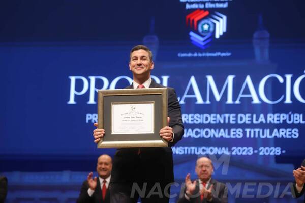 “Somos los protagonistas del destino de grandeza”, he’i el proclamado “Santi”