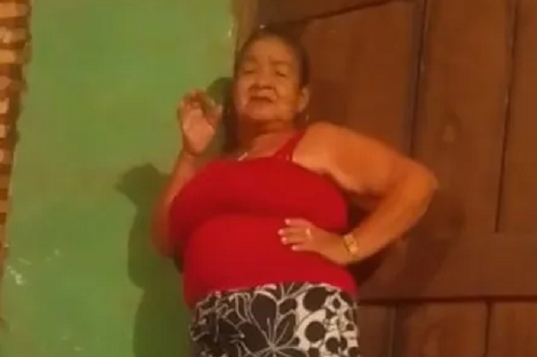 Ña Rufina se lanzó en redes como cantante y causa furor - Noticiero Paraguay