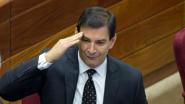 Puja en el Senado: Silvio Ovelar “tiene los números”, asegura Bachi