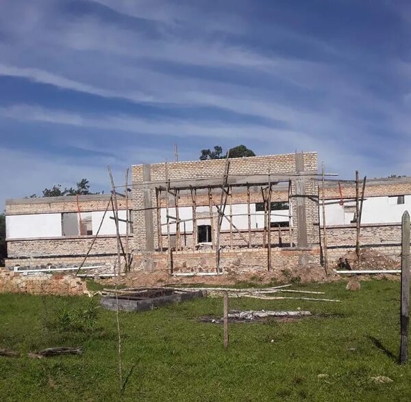 Preocupa a pobladores las obras paralizadas en USF de distritos de Paraguarí - Nacionales - ABC Color