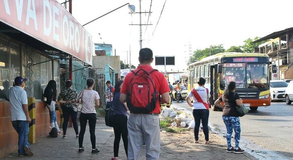 Un gremio de transporte público ya no quiere subsidio y quiere subir el pasaje a G. 4.660 ¿Presión? - La Tribuna