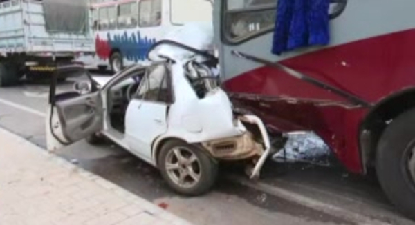Bus sin frenos causó un choque en cadena en Ypacaraí - C9N