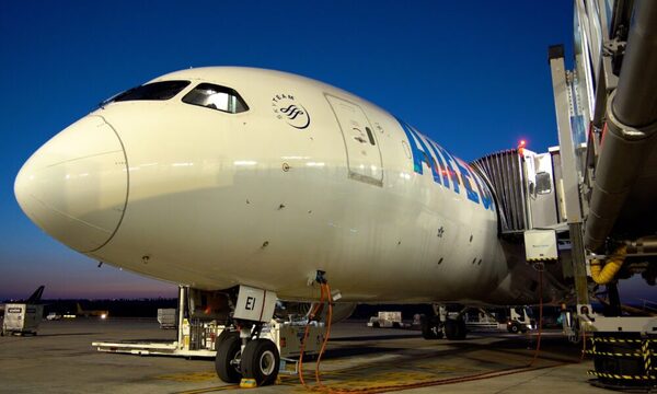 Air Europa vuelve a unirse al reto sostenible de SkyTeam con su vuelo más eficiente y paritario.