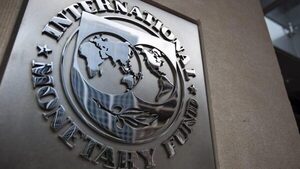 El FMI eleva su previsi贸n de crecimiento de Ucrania y anuncia un desembolso de US$ 900 millones - Revista PLUS