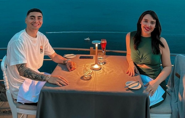 La escapada romántica de Almirón con su esposa