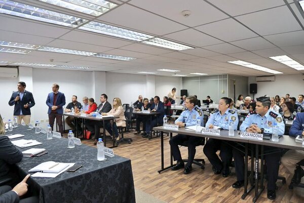 MEC propone uso de “mochila segura” en escuelas - ADN Digital