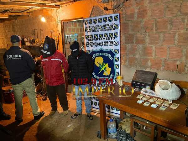 Dos detenidos durante allanamiento de Antinarcóticos en la fracción Mangal - Radio Imperio