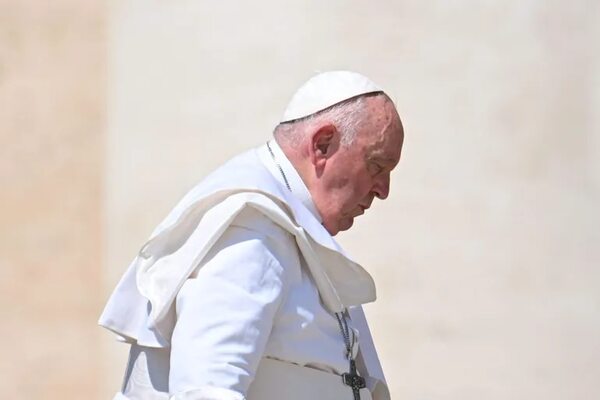 Papa pide “intenciones de paz” para “quienes tienen responsabilidades políticas” - Mundo - ABC Color
