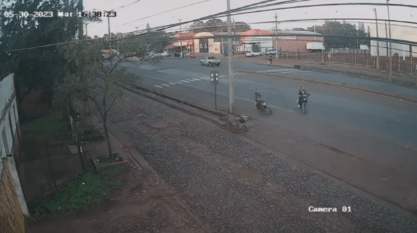 IMPRUDENCIA SE COBRA JOVEN VIDA EN ACCIDENTE RUTERO