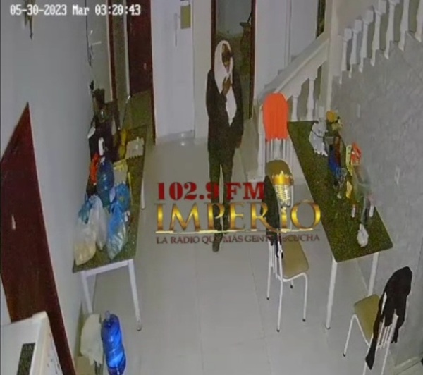 Ingresan a vivienda de fiscal para robar - Radio Imperio