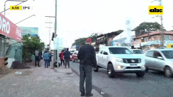 Video: Caño roto sobre Yegros y Presidente Franco - ABC Noticias - ABC Color