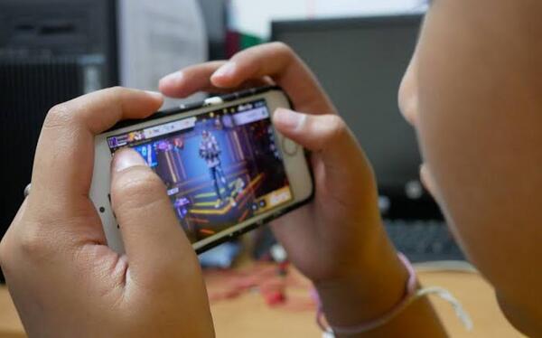 'Tenemos el problema de sobreexposición a contenidos que los chicos no pueden manejar', afirma experto en ciberseguridad
