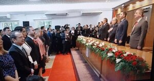 Diario HOY | Entregan títulos a los 80 diputados electos