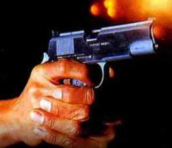 Joven fue asesinado en una plaza de J.A Saldívar frente a su amorchi