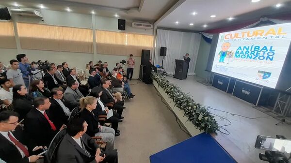 Realizan la primera edición de la Feria Cultural Departamental en Caaguazú - Literatura - ABC Color