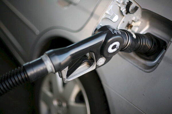 Uruguay bajará el precio de la gasolina y del gasoil en junio - MarketData