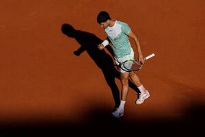 Alcaraz tira de consistencia ante Daniel y se cita con Shapovalov - Tenis - ABC Color