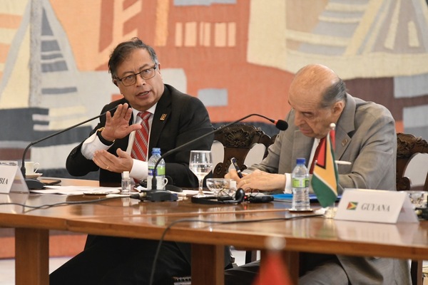 Petro anunció el regreso de Colombia a la Unasur y propuso cambiarle el nombre a la entidad - ADN Digital