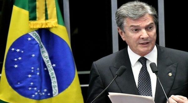 Ex presidente de Brasil, Collor de Mello, fue condenado a 8 años y 10 meses de prisión por corrupción - La Tribuna