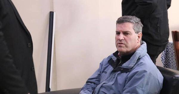 La Nación / Defensa de exbanquero José Peirano insiste en libertad y apeló prisión preventiva