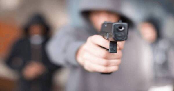 La Nación / Joven con frondosos antecedentes fue asesinado a balazos en J. Augusto Saldívar